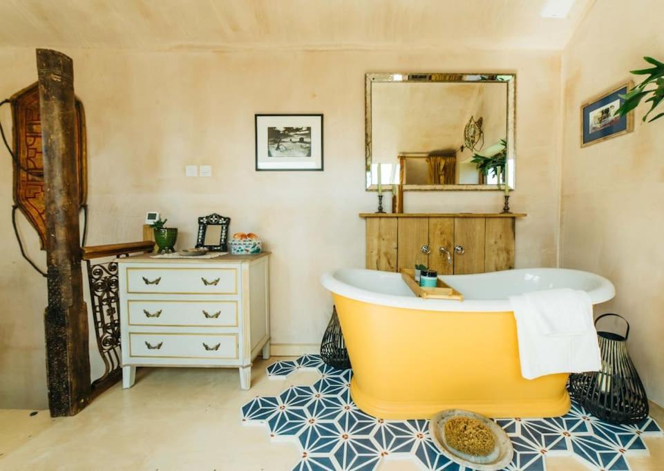 Romantic Country Annex With Views - 10 Min To Bath Cold Ashton Εξωτερικό φωτογραφία